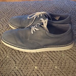 Navy blue Clarks Forge Stride